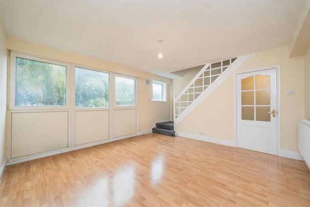 2 bedroom maisonette to rent - Photo 1