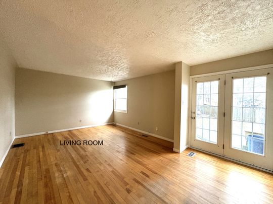 Strath Lane, Dartmouth 12-076 - Photo 1