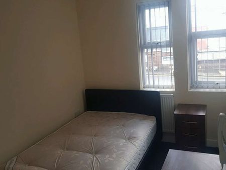 Lovely New Ensuite Room for Rent - No Deposit All Bills Inc! Room 6 - Photo 4