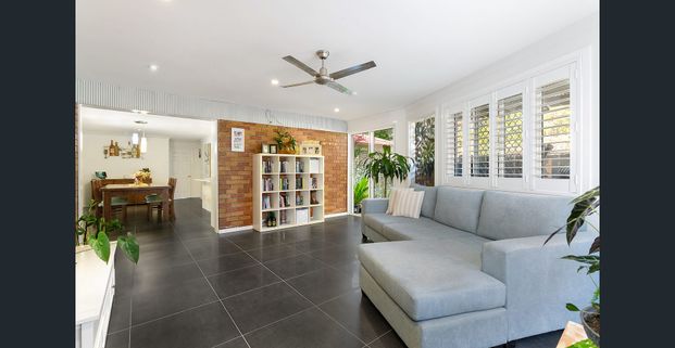 Picture-perfect Elanora sanctuary - Photo 1