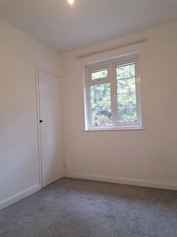 2 bedroom maisonette to rent - Photo 5