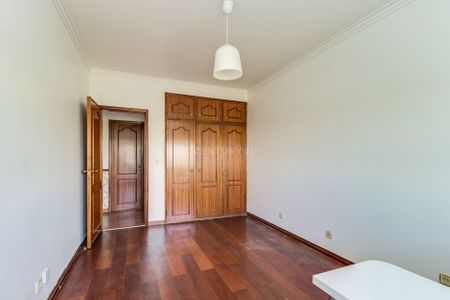 Apartamento T2 com garagem, 115m2, Vista Mar e Rio Tejo – Paço de Arcos - Photo 3