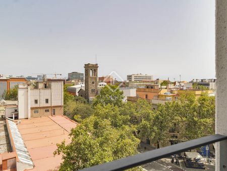 Excellent 2-bedroom apartment for rent in Poblenou, Barcelona - Photo 4