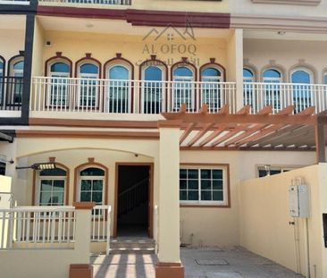 Spacious townhous for Rent with Practical Layout - Photo 3