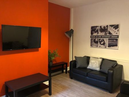 4 bedroom private hall to rent - Photo 2