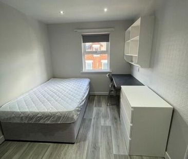 Flat 2-16b Wellesley Avenue, Belfast, BT9 6BY - Photo 5