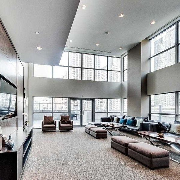 For Lease - 386 Yonge Street Unit# 3807, Toronto, Ontario - Photo 1