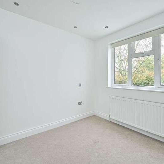 Oak Tree Drive, Totteridge, N20 - Photo 1