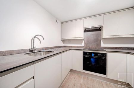 1 bedroom in a house share to rent - Photo 5