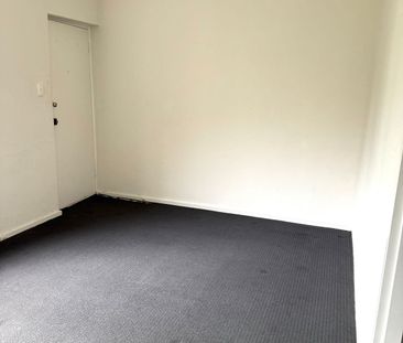 Charming 1-Bedroom Home - Photo 2