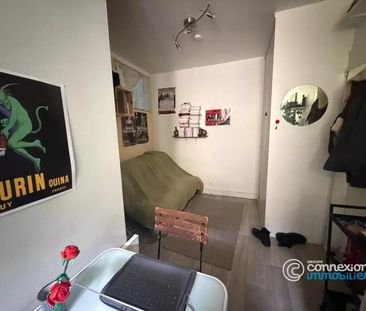 Location AppartementParis 18ème - Photo 5
