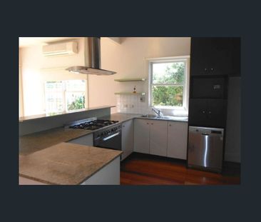 48 Woods Street, Newport VIC 3015 - House For Rent | Domain - Photo 6