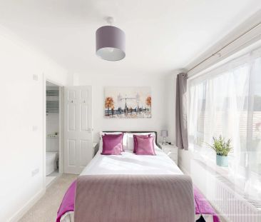 Craigans, Crawley, RH11 - Photo 6