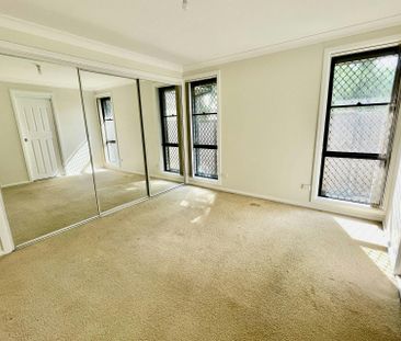 Freshly Painted 3 Bedroom Home - Photo 6