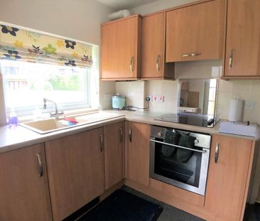 1 bedroom ground floor flat to rent - Photo 6