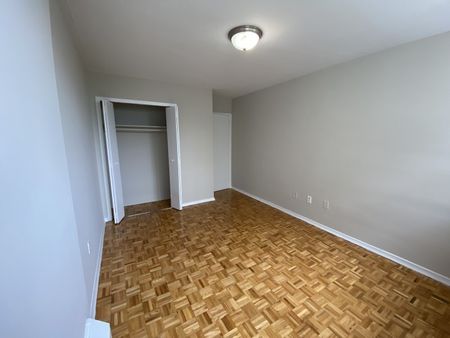 Jane Oak Apartments - Photo 3