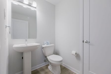 For Lease - 801 - Unit #15 Glenroy Gilbert Drive Unit# Unit #15, Barrhaven, Ontario - Photo 5