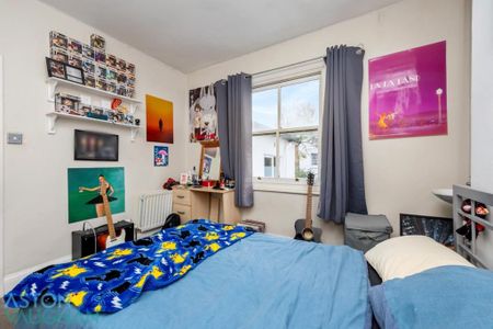 6 bedroom terraced house to rent - Photo 5