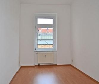 ++ Ideale 3-RW für Familien ++ Laminat ++ Bad mit Wanne ++ separate... - Photo 2