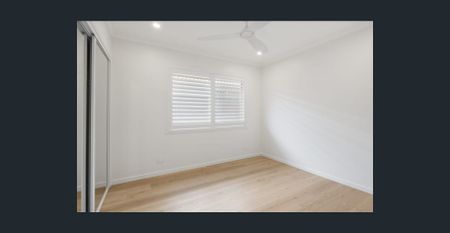 Coastal Family Home - Walk to the beach! - Photo 5