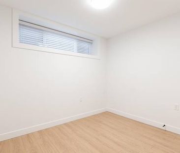 ***1 bedroom 1 bath Hastings Sunrise - Photo 3