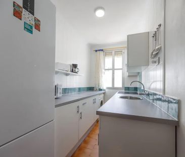 Carrer den Guillem Ferrer, Valencia, Valencian Community 46009 - Photo 6