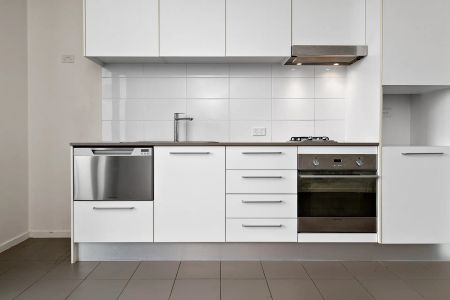 Studio Apartment - Photo 4
