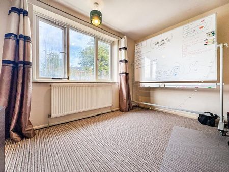 3 bedroom terraced house to rent - Photo 4