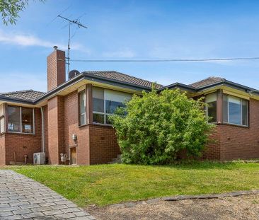 16 Pamela Avenue, Keilor East VIC 3033 - Photo 1