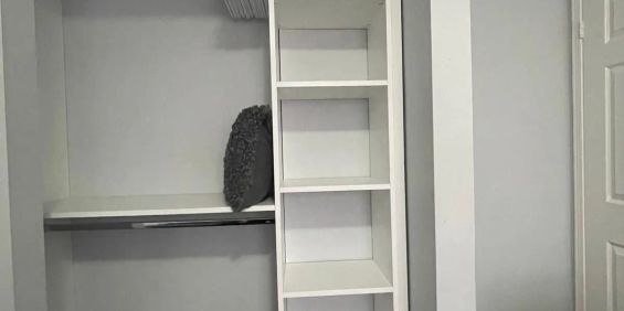 54 Carrie Crescent #Room - Photo 3