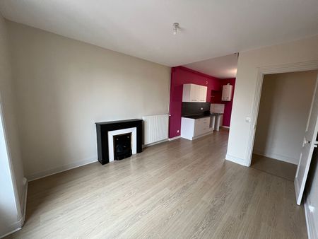 Location Appartement 2 pièces 43m² - Photo 3