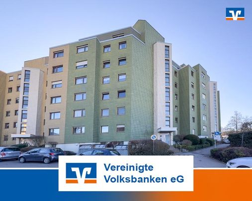 Renovierte zentrale 3 Zimmer Wohnung mit Stellplatz in Böblingen zu vermieten! - Photo 1