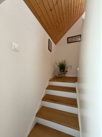 Charmantes 5 Zi. Haus im Herzen von Neuheim - Foto 3