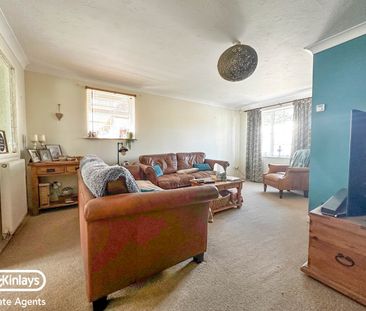 THREE BEDROOM SEMI-DETACHED - Photo 1