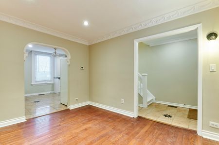 For Lease - 222 Old Weston Road, Toronto, Ontario - Photo 2