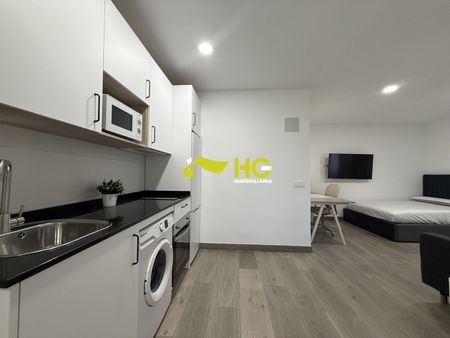 Alquiler Estudio en Urbanización - El Bosque, Villaviciosa De Odón - Photo 2