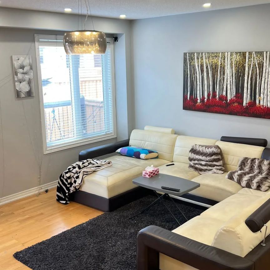 20 Swanton Road W - Photo 1