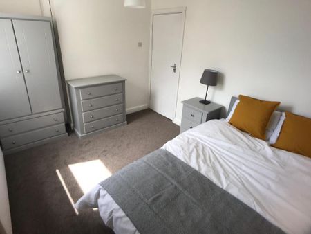 5 bedroom house share to rent - Photo 3