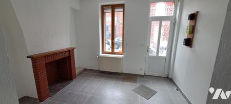 Maison avec petite cour - Photo 2