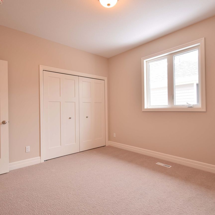 For Lease - 1 Tessa Boulevard, Belleville, Ontario - Photo 1