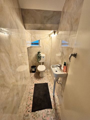 Sylvania - Photo 3