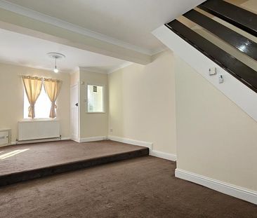 2 bedroom house to rent - Photo 1