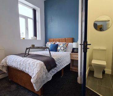 Vicarage Place Room 5 - Photo 5