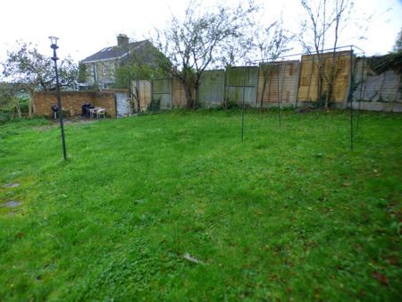 1 bedroom flat to rent - Photo 5