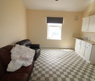 1 Bedroom,Flat,Eastfield, Wolverhampton , WV12QU£550.00P/M - Photo 2