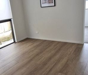 Modern 2BR Grannt Flat in Flat Bush - Photo 2