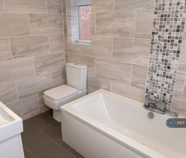 1 bedroom in a house share to rent - Photo 6