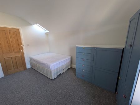 Room in a Shared House, Douglas Road, BS7 - Photo 5