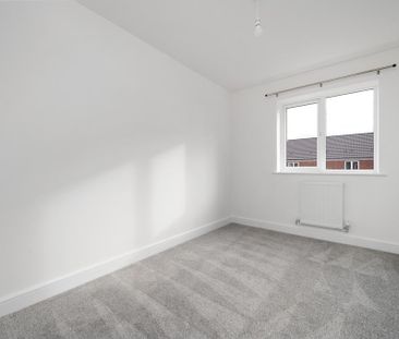 3 bedroom end of terrace house to rent - Photo 5