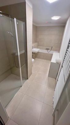 3 Zi-Wohnung 73 qm mit Balkon & Tiefgarage Berlin Altglienicke - Photo 1